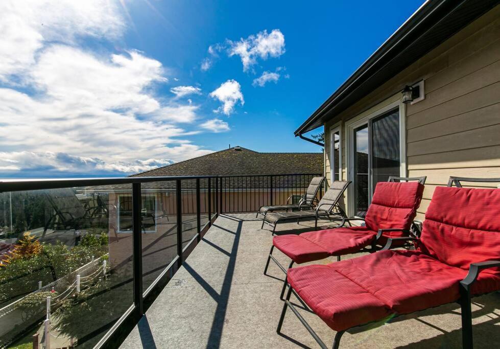 Eagle'S View Penthouse Apartment Victoria Exterior photo