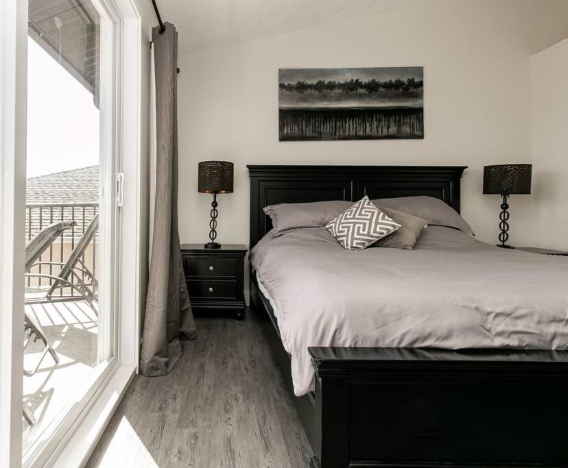 Eagle'S View Penthouse Apartment Victoria Exterior photo